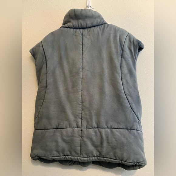 #603 Free People Roll With Us Puffer Vest Large - Picture 6 of 7